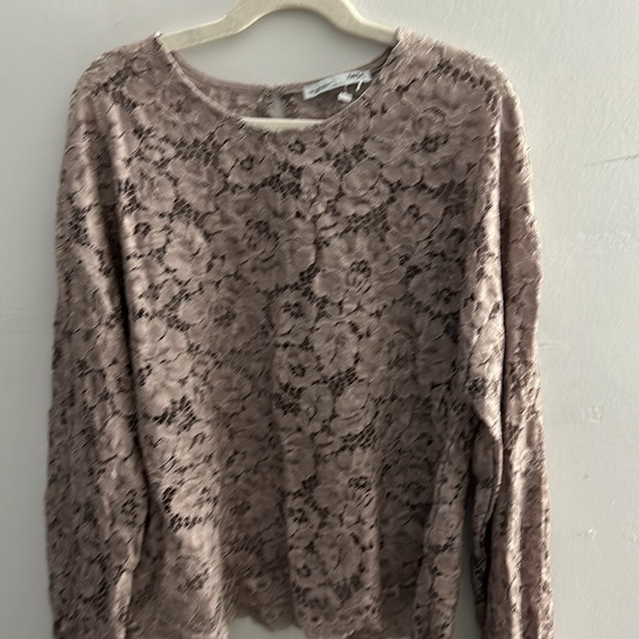 Like New Zara Crocheted/Lace blouse - Xsmall - Picture 2 of 4